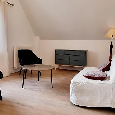 Gospodarstwo wiejskie Confortable Pres De Paris Avec Jardin Prive Et Wifi - Fr-1-527-108 *